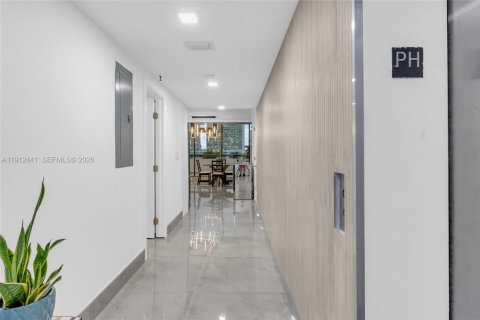 Condo in Sunny Isles Beach, Florida, 3 bedrooms № 2082333 - photo 9
