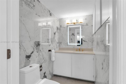 Condo in Sunny Isles Beach, Florida, 3 bedrooms № 2082333 - photo 10