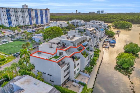Condo in Sunny Isles Beach, Florida, 3 bedrooms № 2082333 - photo 3