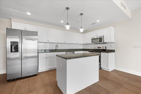 Appartement à louer à Ruskin, Floride: 3 chambres, 172.8 m2 № 2151256 - photo 4