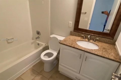 Copropriété à louer à Pompano Beach, Floride: 1 chambre, 72.93 m2 № 2056202 - photo 12