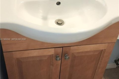 Villa ou maison à vendre à Big Pine Key, Floride: 3 chambres, 115.94 m2 № 2026874 - photo 18