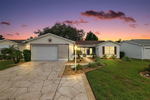 Villa ou maison à The Villages, Floride 3 chambres, 129.32 m2 № 2411465