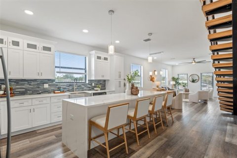 Townhouse in Pinellas Park, Florida 3 bedrooms, 218.41 sq.m. № 2217926 - photo 29