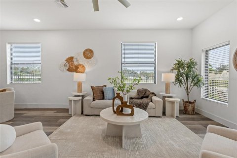 Townhouse in Pinellas Park, Florida 3 bedrooms, 218.41 sq.m. № 2217926 - photo 25