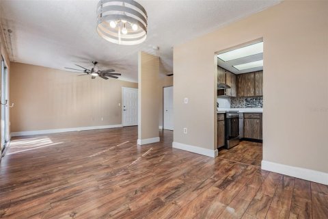 Copropriété à louer à Pinellas Park, Floride: 2 chambres, 86.4 m2 № 1808605 - photo 12