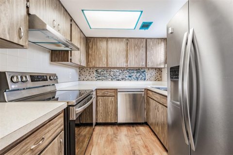 Copropriété à louer à Pinellas Park, Floride: 2 chambres, 86.4 m2 № 1808605 - photo 11
