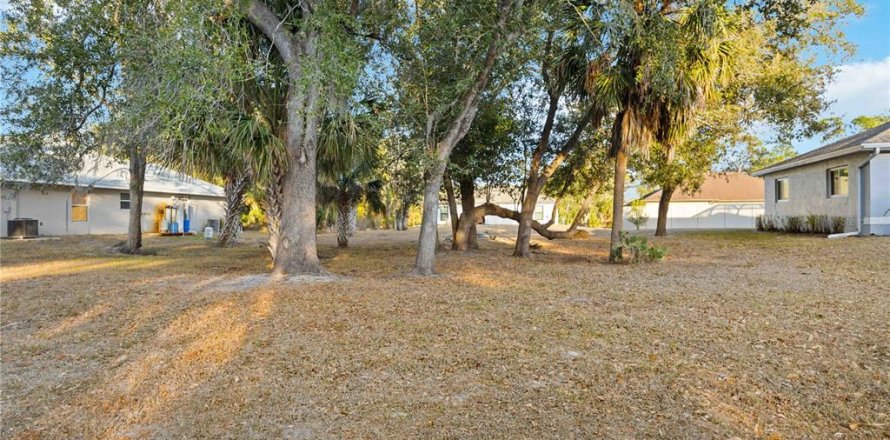 Land in North Port, Florida № 2161035