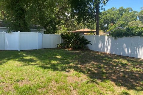 Villa ou maison à louer à Tampa, Floride: 3 chambres, 160.35 m2 № 1788102 - photo 18