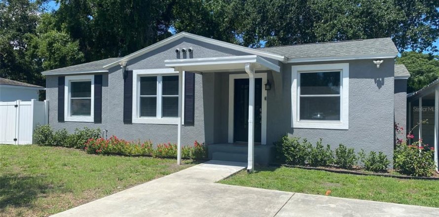 Villa ou maison à Tampa, Floride 3 chambres, 160.35 m2 № 1788102