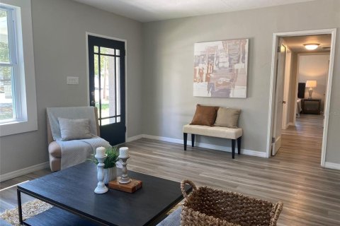 Villa ou maison à louer à Tampa, Floride: 3 chambres, 160.35 m2 № 1788102 - photo 3