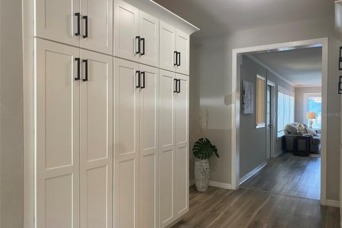 Villa ou maison à louer à Tampa, Floride: 3 chambres, 160.35 m2 № 1788102 - photo 4