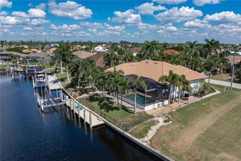 Casa en venta en Punta Gorda, Florida, 3 dormitorios, 239.59 m2 № 2093727 - foto 4
