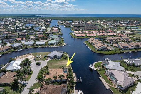 Casa en venta en Punta Gorda, Florida, 3 dormitorios, 239.59 m2 № 2093727 - foto 13