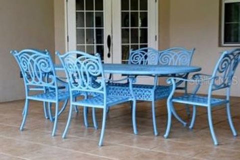 House in Crystal River, Florida 4 bedrooms, 330.92 sq.m. № 2156064 - photo 30