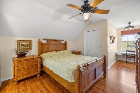 House in Crystal River, Florida 4 bedrooms, 330.92 sq.m. № 2156064 - photo 24