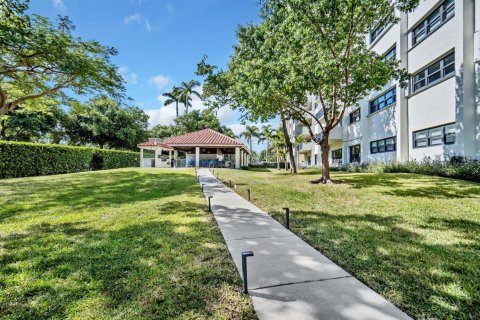 Condo in Fort Lauderdale, Florida, 2 bedrooms № 2191673 - photo 28