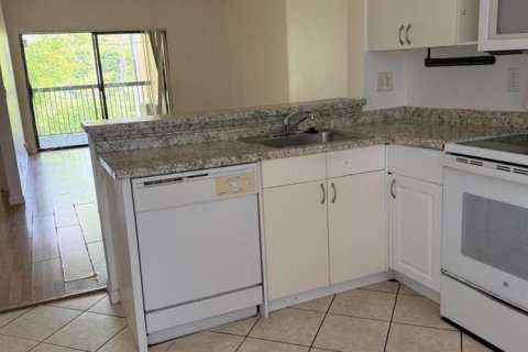 Купить кондоминиум в Корал-Спрингс, Флорида 3 комнаты, 88.26м2, № 2147031 - фото 6
