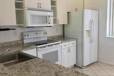 Купить кондоминиум в Корал-Спрингс, Флорида 3 комнаты, 88.26м2, № 2147031 - фото 5