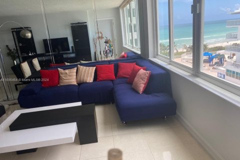 Appartement à louer à Miami Beach, Floride: 2 chambres, 91.04 m2 № 1859637 - photo 5