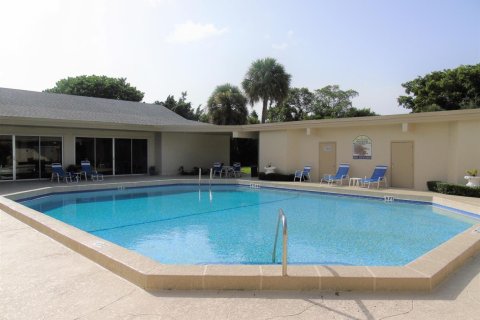 Condo in Boynton Beach, Florida, 1 bedroom № 2189808 - photo 27