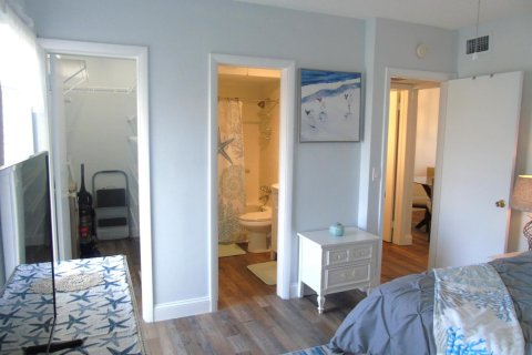 Condo in Boynton Beach, Florida, 1 bedroom № 2189808 - photo 19