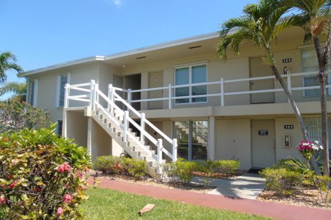 Condo in Boynton Beach, Florida, 1 bedroom № 2189808 - photo 2