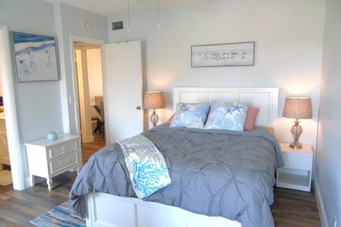 Condo in Boynton Beach, Florida, 1 bedroom № 2189808 - photo 16