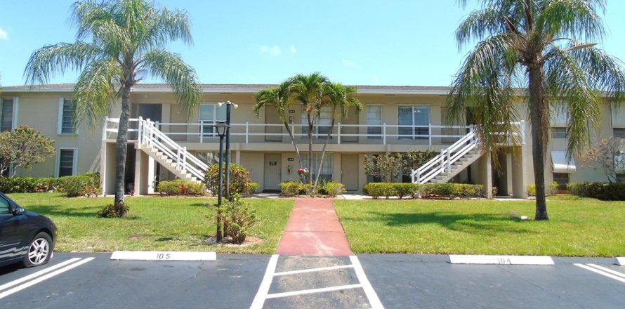 Condo in Boynton Beach, Florida, 1 bedroom № 2189808