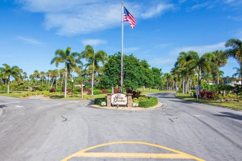 Condo in Vero Beach, Florida, 2 bedrooms  № 2082614 - photo 22