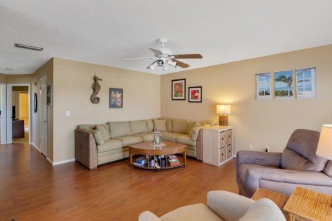 Condo in Vero Beach, Florida, 2 bedrooms  № 2082614 - photo 6