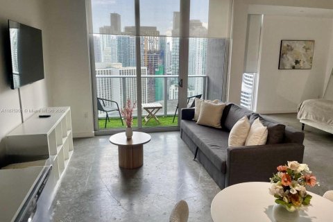 Condo in Miami, Florida, 1 bedroom  № 1926228 - photo 1