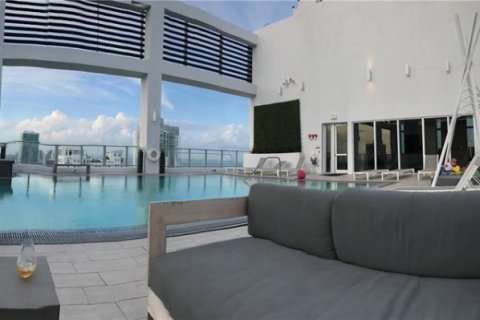 Condo in Miami, Florida, 1 bedroom  № 1926228 - photo 15