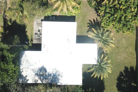 Casa en venta en South Miami, Florida, 3 dormitorios, 120.4 m2 № 2028555 - foto 14