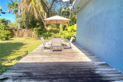 Casa en venta en South Miami, Florida, 3 dormitorios, 120.4 m2 № 2028555 - foto 6