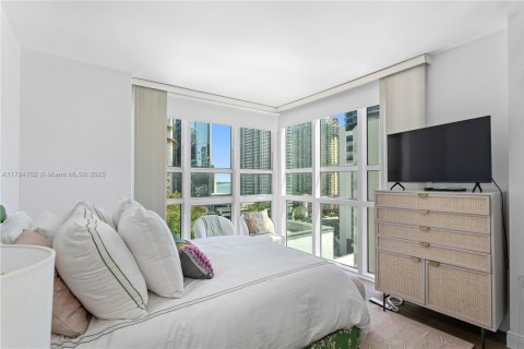 Condo in Miami, Florida, 2 bedrooms  № 1704127 - photo 7