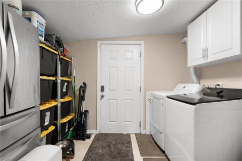 Casa en venta en Valrico, Florida, 4 dormitorios, 207.64 m2 № 2112639 - foto 28
