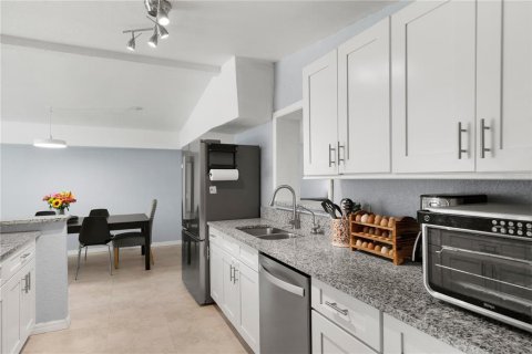 Casa en venta en Valrico, Florida, 4 dormitorios, 207.64 m2 № 2112639 - foto 13