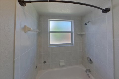 Villa ou maison à louer à Punta Gorda, Floride: 3 chambres, 129.13 m2 № 2433302 - photo 14