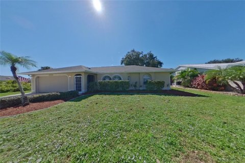 Villa ou maison à Punta Gorda, Floride 3 chambres, 129.13 m2 № 2433302