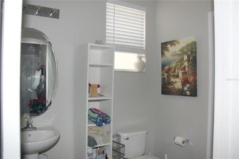 Casa en alquiler en Orlando, Florida, 4 dormitorios, 269.42 m2 № 1899485 - foto 8