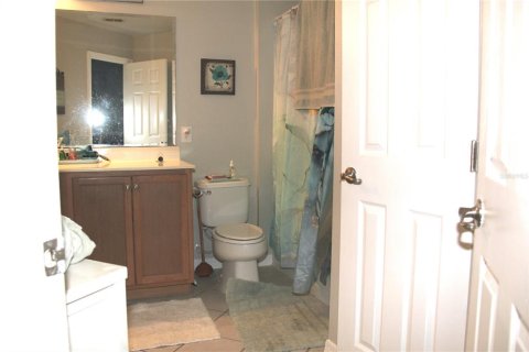 Casa en alquiler en Orlando, Florida, 4 dormitorios, 269.42 m2 № 1899485 - foto 12