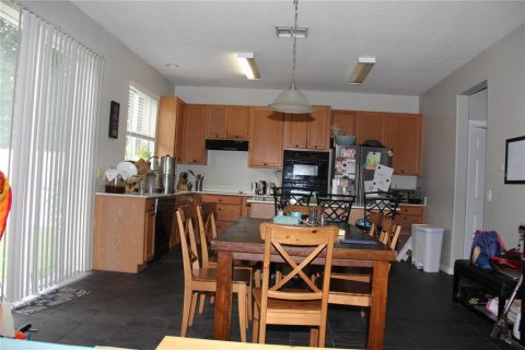 Casa en alquiler en Orlando, Florida, 4 dormitorios, 269.42 m2 № 1899485 - foto 7