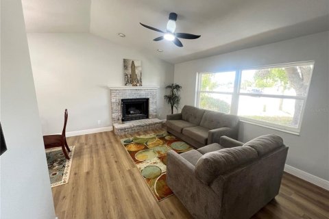 Casa en venta en Largo, Florida, 3 dormitorios, 139.45 m2 № 2386260 - foto 3