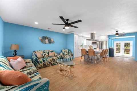Villa ou maison à vendre à Hernando Beach, Floride: 2 chambres, 146.14 m2 № 1903216 - photo 5