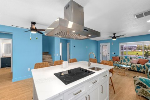 Villa ou maison à vendre à Hernando Beach, Floride: 2 chambres, 146.14 m2 № 1903216 - photo 9