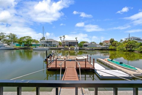 Villa ou maison à vendre à Hernando Beach, Floride: 2 chambres, 146.14 m2 № 1903216 - photo 23