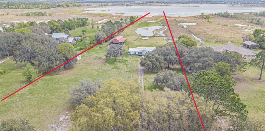 Land in Zephyrhills, Florida № 1064144