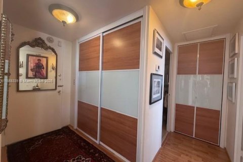 Condominio en venta en Miami, Florida, 1 dormitorio, 73.11 m2 № 1980037 - foto 12