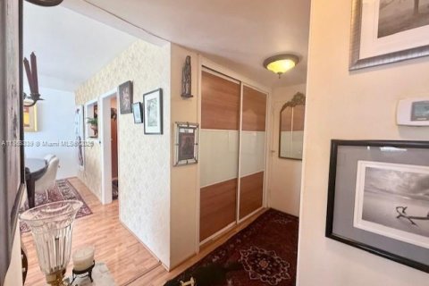 Condominio en venta en Miami, Florida, 1 dormitorio, 73.11 m2 № 1980037 - foto 13